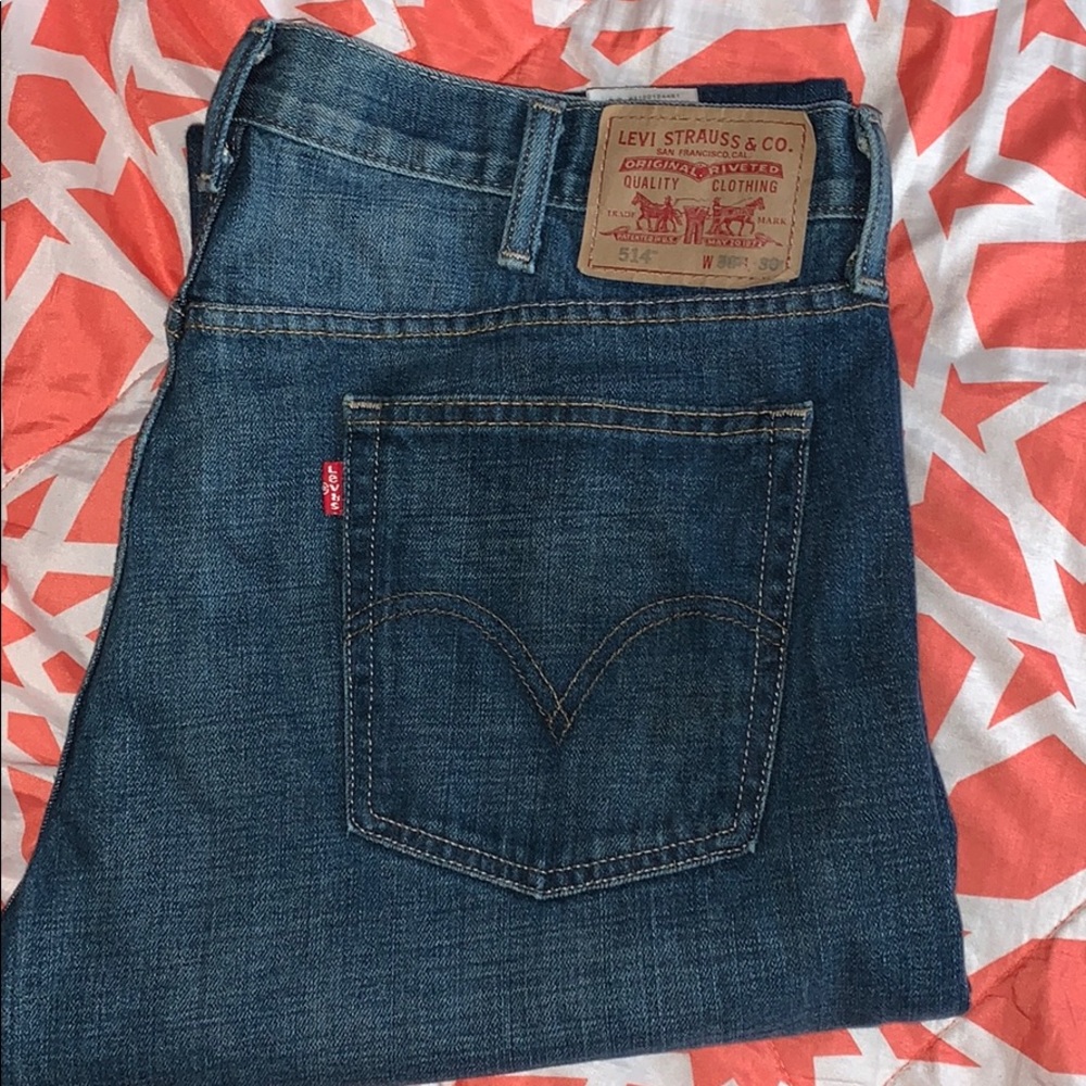 Men Levi Jean size 38x30 style 514